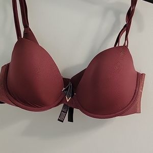36B Victoria secret tshirt bra